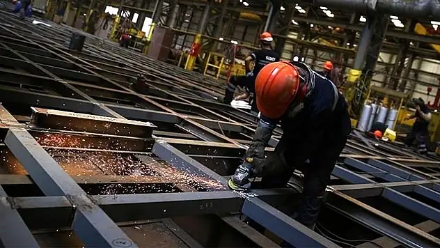Sanayi Üretimi Yıllık Yüzde 4,3 Arttı