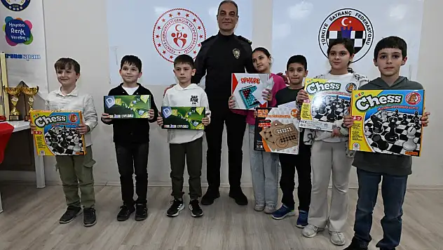 Satranç Turnuvası Düzenlendi