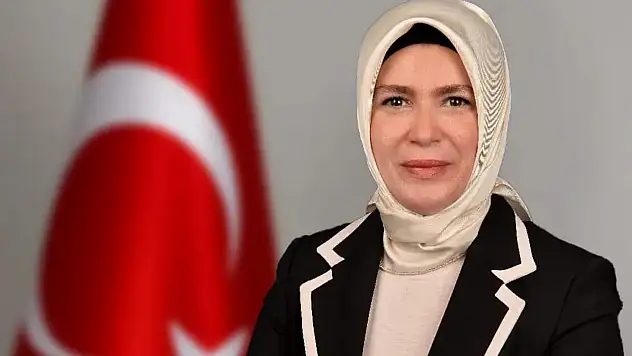 Seda Oyar: '30 Ağustos Zafer Bayramı'mızı Kutluyorum'