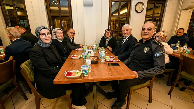 Şehit Aileleri Ve Gaziler İçin Yemek Programı Düzenlendi