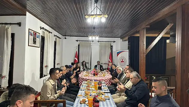 Şehit Aileleri Ve Gaziler Onuruna İftar Programı Düzenlendi