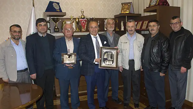 Şehit ailelerinden ziyaret