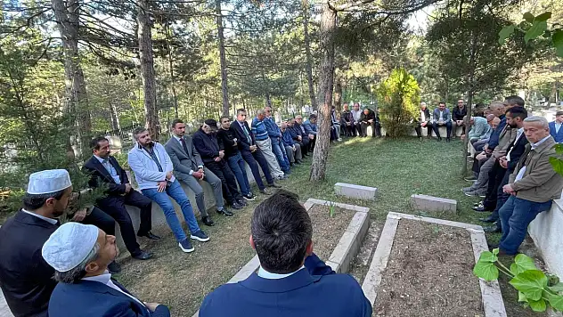 Şehit Bekir Yücel Kabri Başında Anıldı