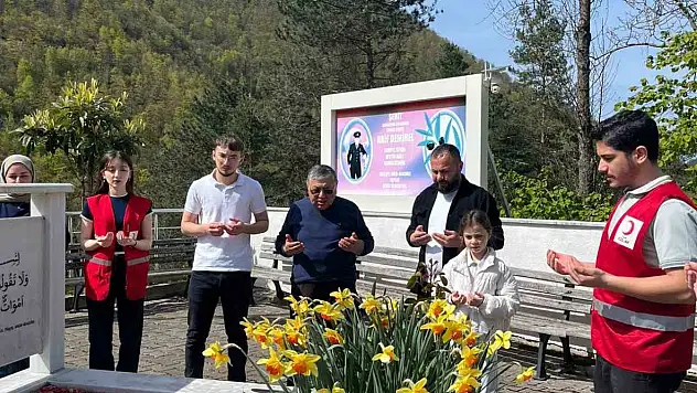Şehit Jandarma Uzman Arif Demirel, Kabri Başında Anıldı