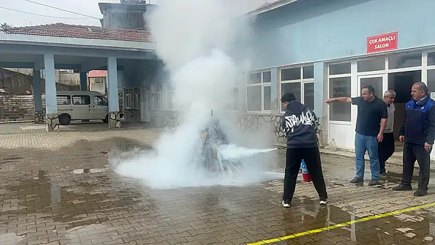 Şehit Ramazan Akkaya İlkokulu'nda Yangın Tatbikatı