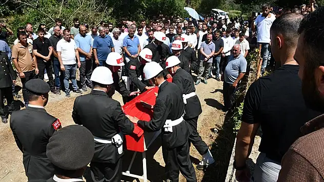 Şehit Uzman Çavuş Selami Acımaz, Samsun'da Son Yolculuğuna Uğurlandı