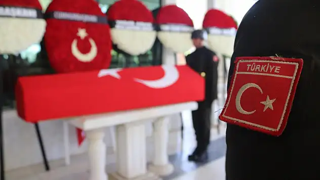 Şehitlerimiz Vatan Toprağına Emanet