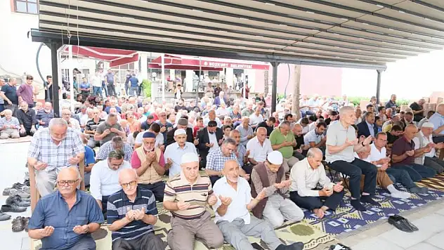 Sel felaketinde hayatını kaybedenler anıldı