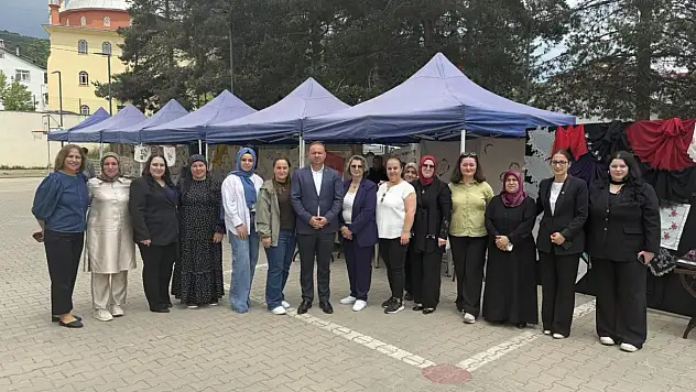Şenpazar'da Yıl Sonu Sergisi Düzenlendi