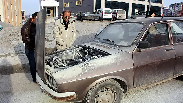 Seyir halinde alev aldı