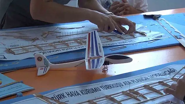 Sinop'ta 'Ata Planör Model Uçak Kursu' Açıldı