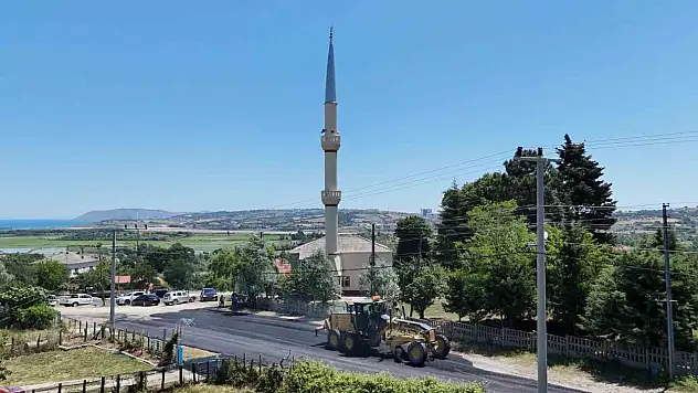 110 Kilometrelik Asfalt Mesaisi Başladı