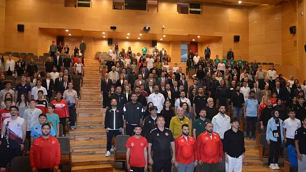 Sinop'ta amatör sporun başarılı isimleri ödüllendirildi