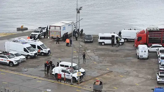 Sinop'ta denizde bulunan polisin cansız bedeni kıyıya getirildi