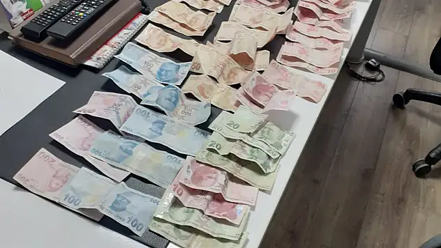 Sinop'ta Dilencinin Üzerinden Çıkan Para Şok Etti