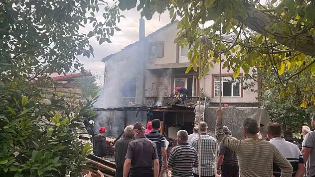 Sinop'ta Ev Yangını