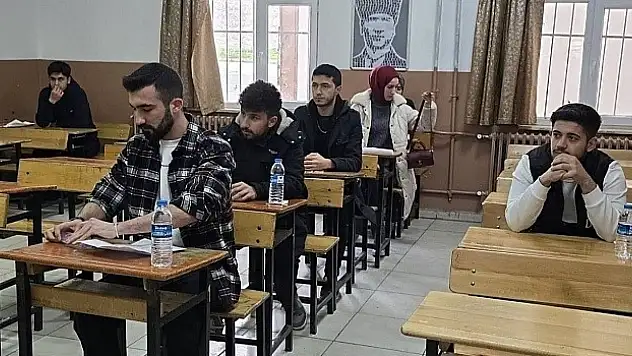 Sinop'ta Gençler Umre İçin Yarıştı