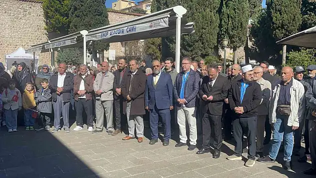 Sinop'ta Hacı Adayları Dualarla Uğurlandı