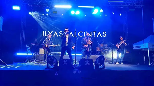 Sinop'ta İlyas Yalçıntaş Konseri
