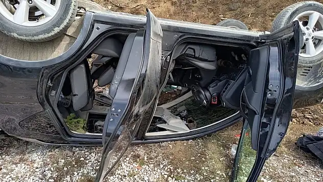Sinop'ta Kontrolden Çıkan Araç Takla Attı