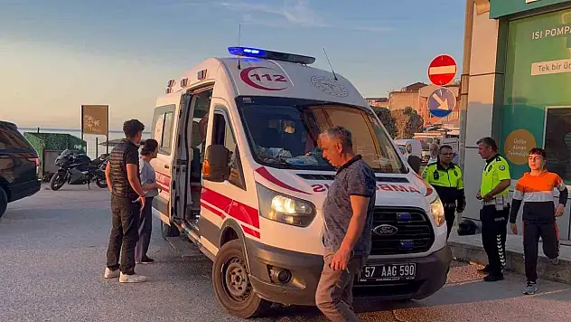 Sinop'ta kontrolden çıkan motosiklet devrildi: 1 yaralı