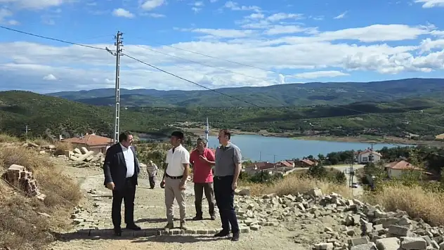 Sinop'ta köylere parke yol