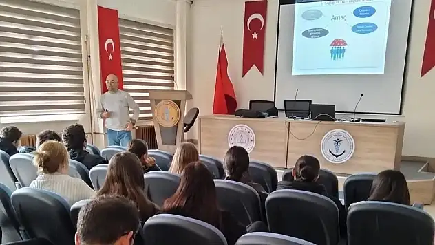 Sinop'ta Liselilere İş Sağlığı Ve Güvenliği Eğitimi