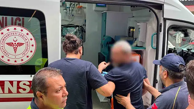 Sinop'ta motosiklet ile hafif ticari araç çarpıştı: 1 yaralı