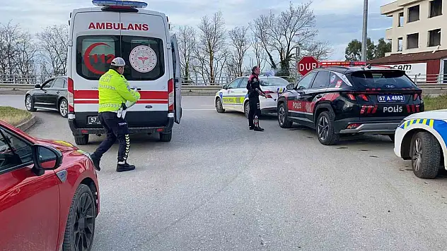 Sinop'ta Motosiklet İle Otomobil Çarpıştı: 1 Yaralı