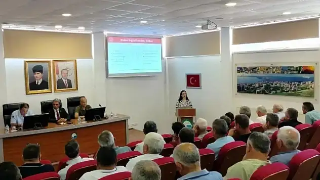 Sinop'ta muhtarlara sosyal hizmetler ve ŞÖNİM bilgilendirmesi