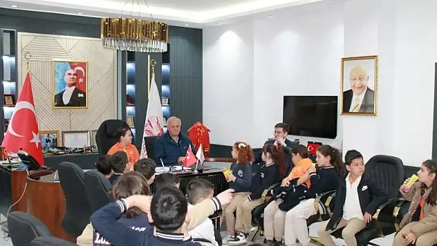 Sinop'ta Öğrenciler Devlet Kurumlarının İşleyişini Yerinde Öğrendi