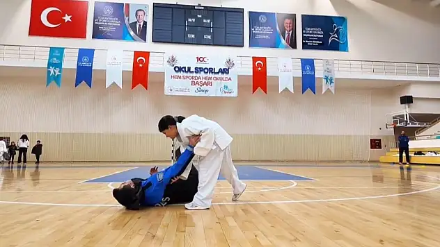 Sinop'ta Öğrencilere Judo ve Güreş Kursu