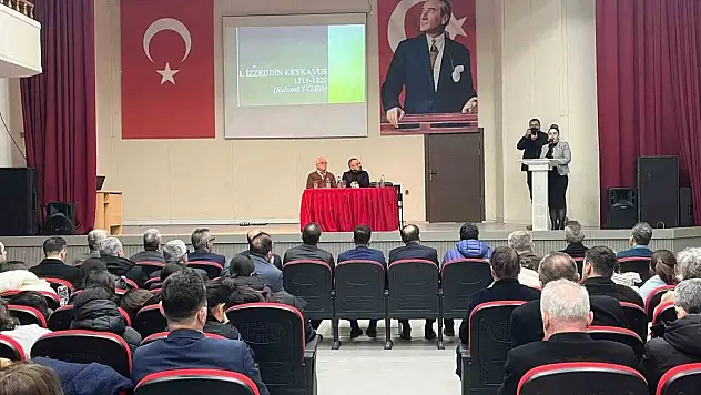 Sinop'ta Sultan 1'inci İzzettin Keykavus Paneli