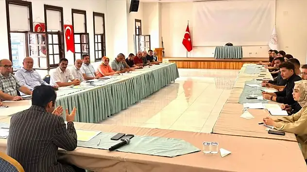 Sinop'ta yetim ve öksüz öğrencilere örnek eğitim desteği