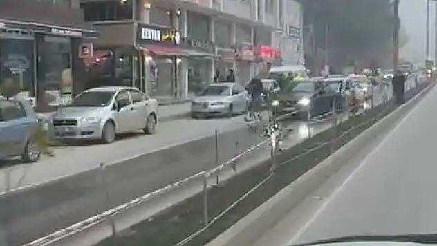 Sinop'ta Yola Dökülen Kaygan Madde Zincirleme Kazaya Neden Oldu
