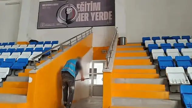 Sinop'ta Yüzme Havuzu Yükümlülerin Eliyle Yenilendi