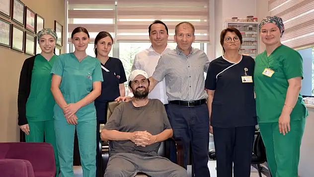 Sırt ağrısı ile gitti Aort damarındaki sızıntıyı başarılı operasyonla durdurdular