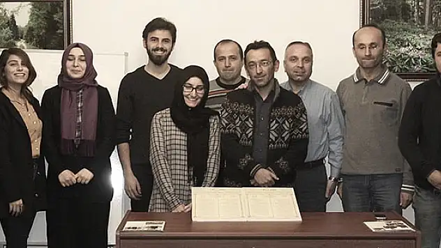 Sohbet-i Tarih'te Akif anıldı
