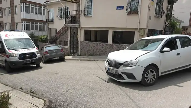 Sokak arasında çarpıştılar 1 yaralı