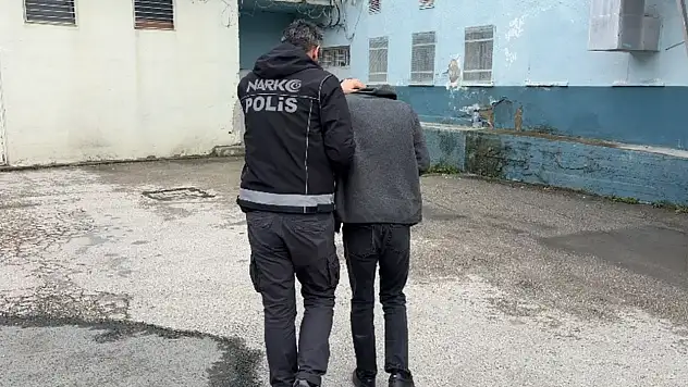Sokak Satıcılarına Operasyon: 1 Tutuklama