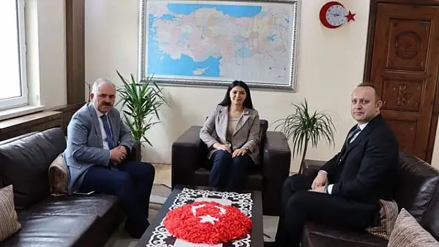 Sönmezoğlu'ndan Kaymakamlara Ziyaret