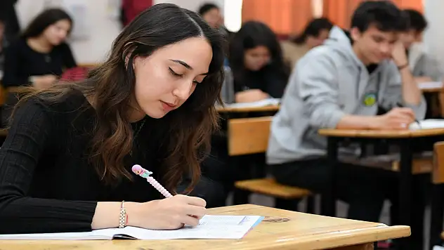 Soru Kitapçıkları Yayımlandı