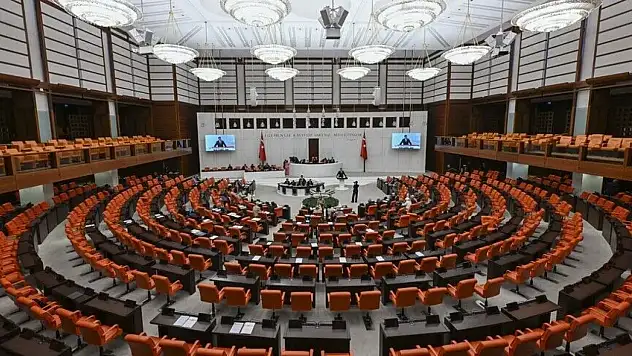 Suça Sürüklenen Çocuklara İlişkin Düzenlemeleri İçeren Kanun Teklifi TBMM Genel Kurulunda Kabul Edildi