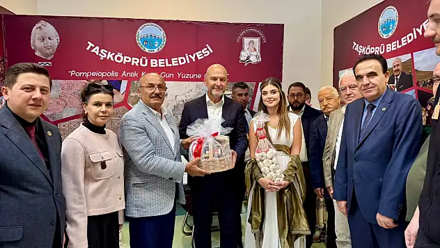 Süleyman Soylu'dan Taşköprü Belediyesi Standına Ziyaret
