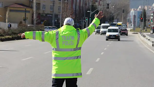 Sürücülere, 1 haftada 33 bin lira para cezası kesildi