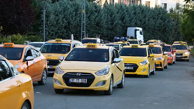 Taksicilerin acı konvoyu