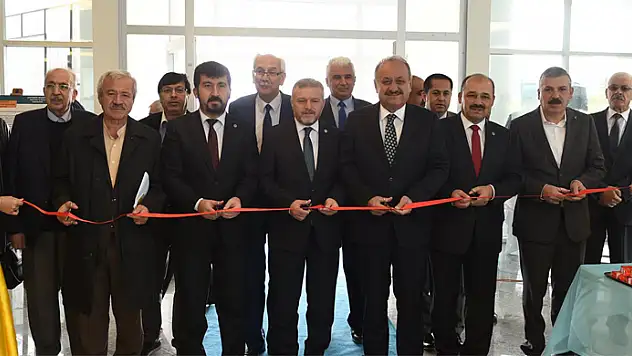Tarihi Yaşatmak, Şehri Yaşatmak Sempozyumu düzenlendi