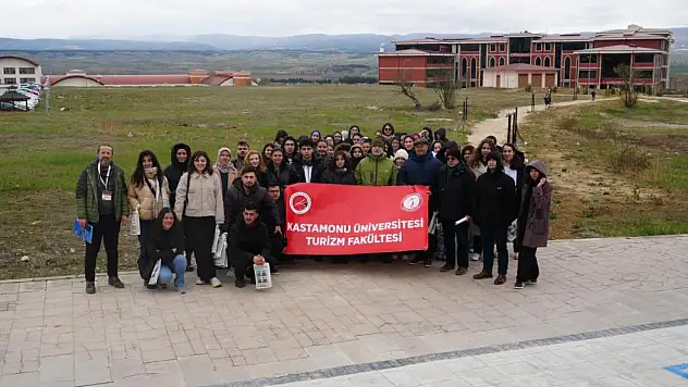 Tarihi Yolda İstiklal Ruhunu Yaşadılar