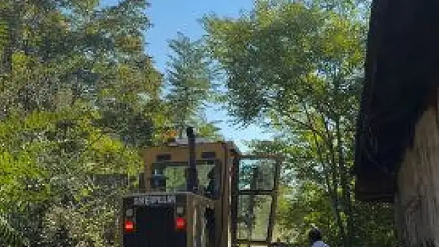 Tarım Arazisi Yolunda Çalışma Sürüyor