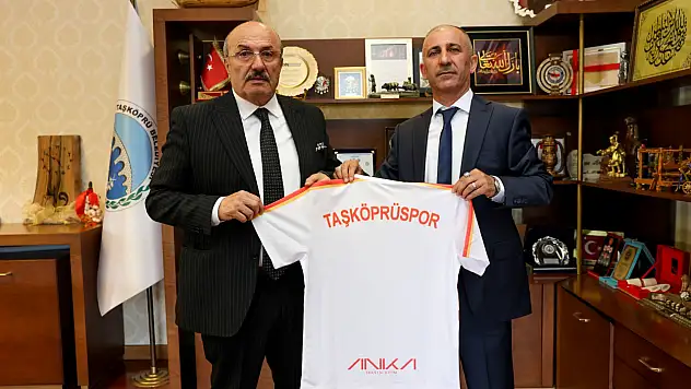 Taşköprü'de Forma Desteği
